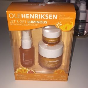 Brand New Olehenriksen Brightening set💕